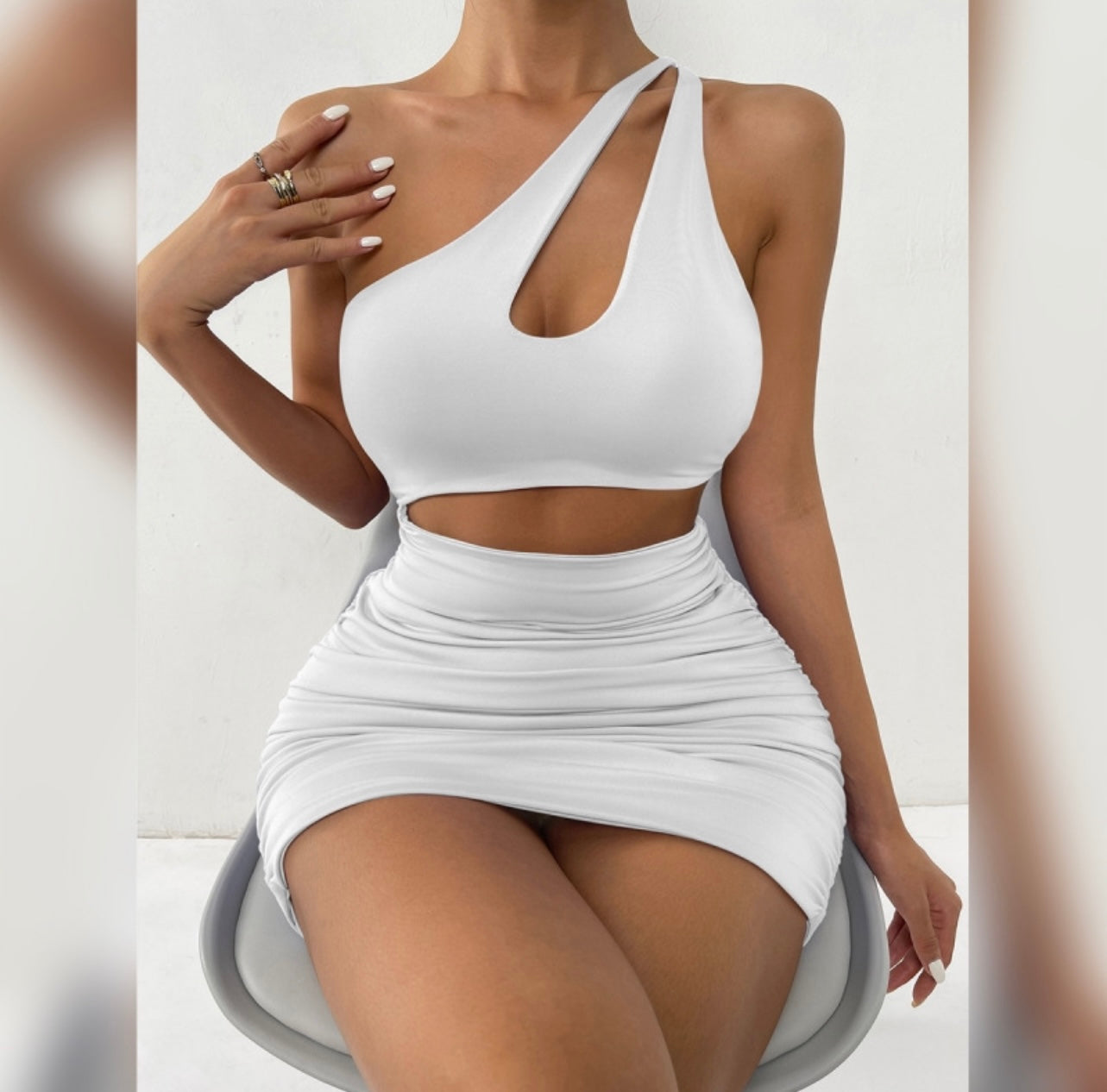 Karol One Shoulder Cut Set