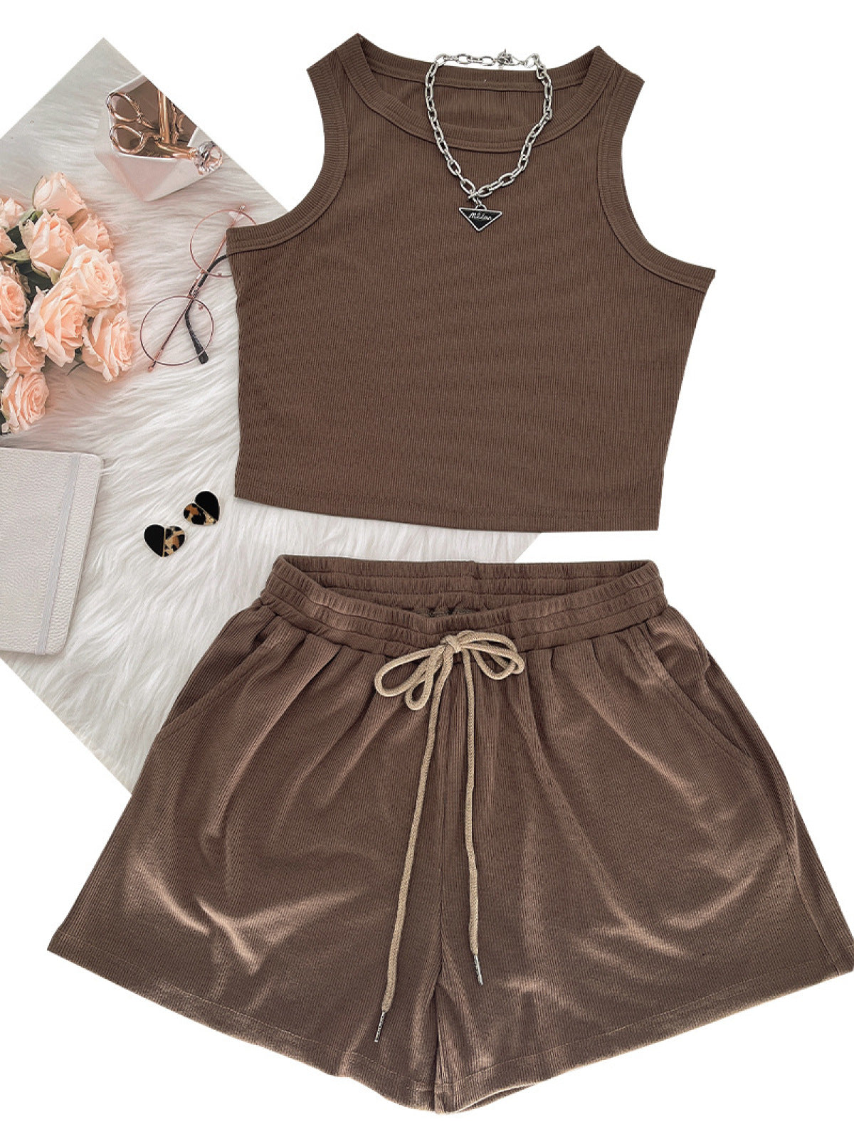 “Hot Girl Walk” Round-neck Bra & Shorts Two-Piece Active Sets